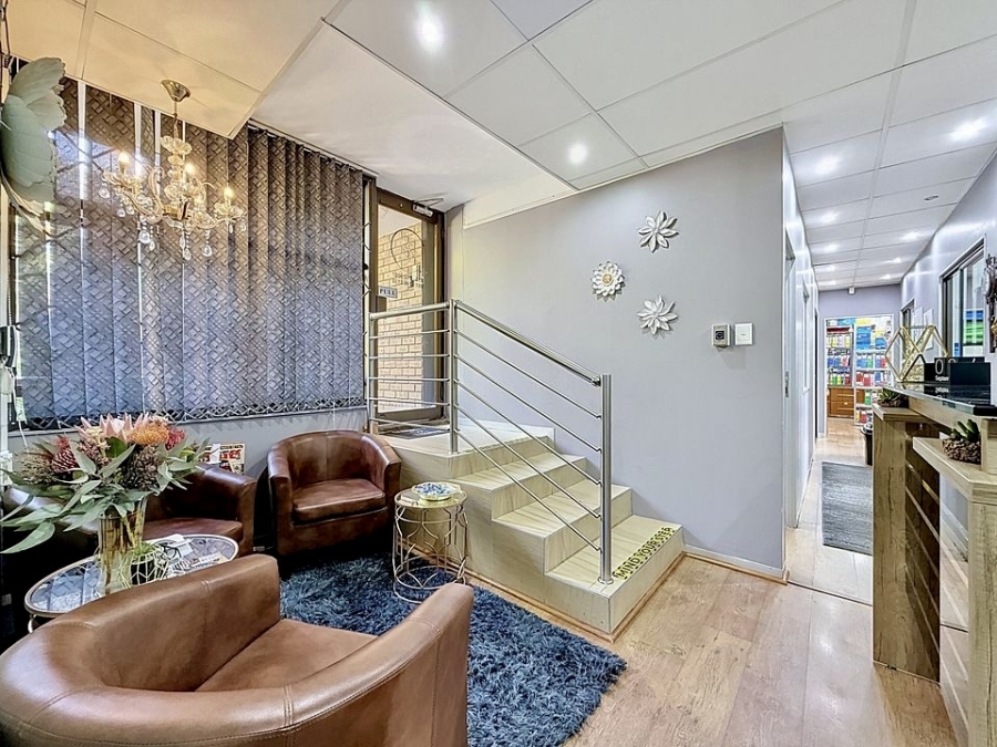 To Let Commercial Property for Rent in Garsfontein Gauteng
