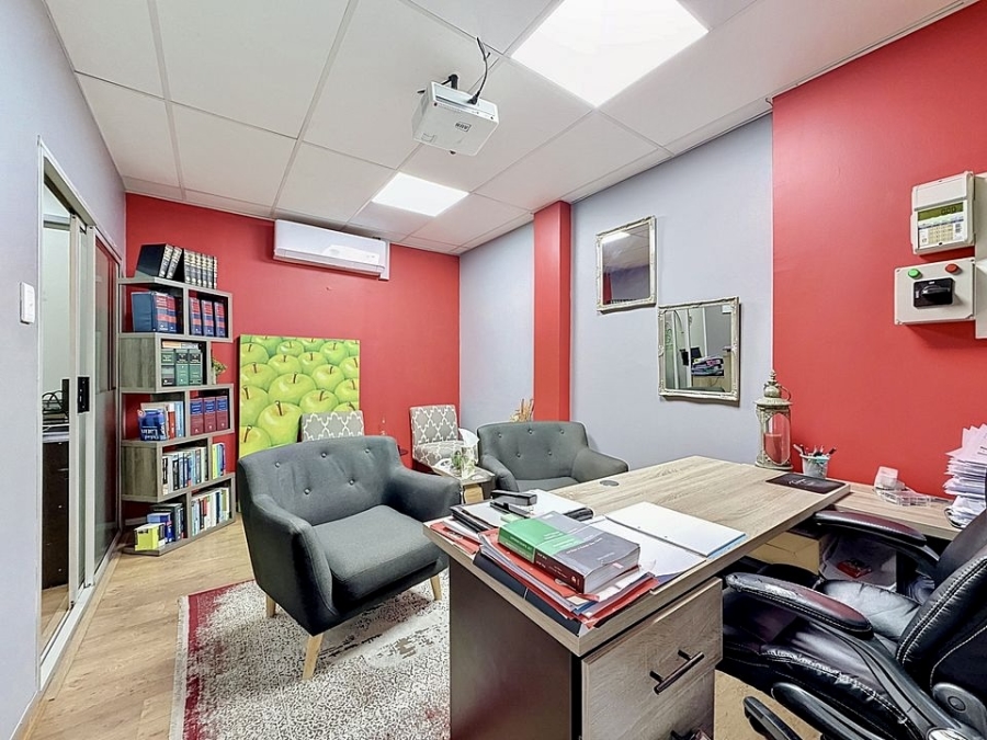 To Let Commercial Property for Rent in Garsfontein Gauteng