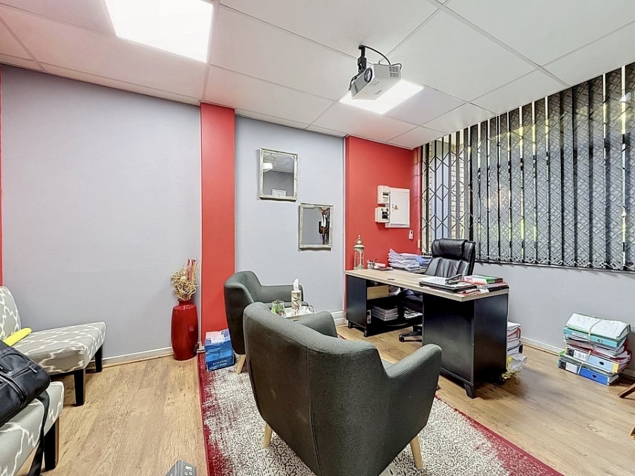 To Let Commercial Property for Rent in Garsfontein Gauteng