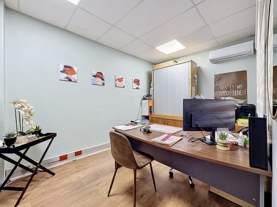 To Let Commercial Property for Rent in Garsfontein Gauteng
