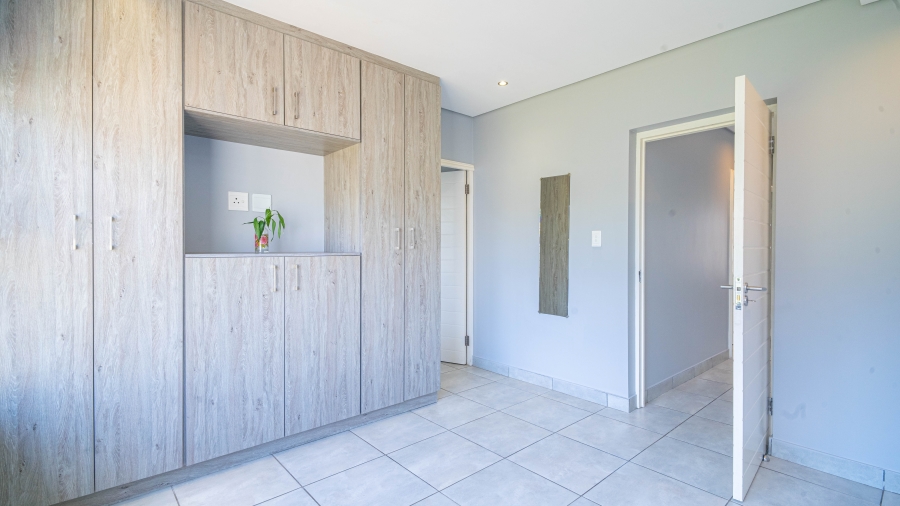 To Let 3 Bedroom Property for Rent in Broadacres Gauteng