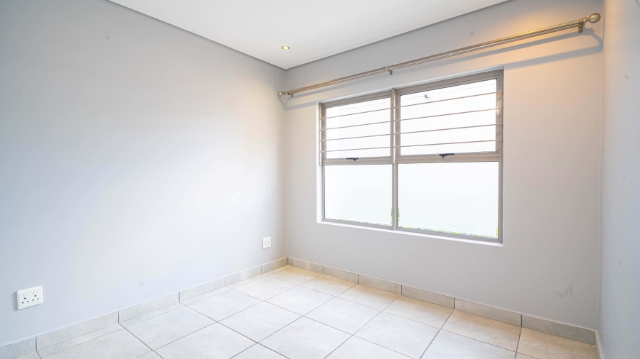 To Let 3 Bedroom Property for Rent in Broadacres Gauteng