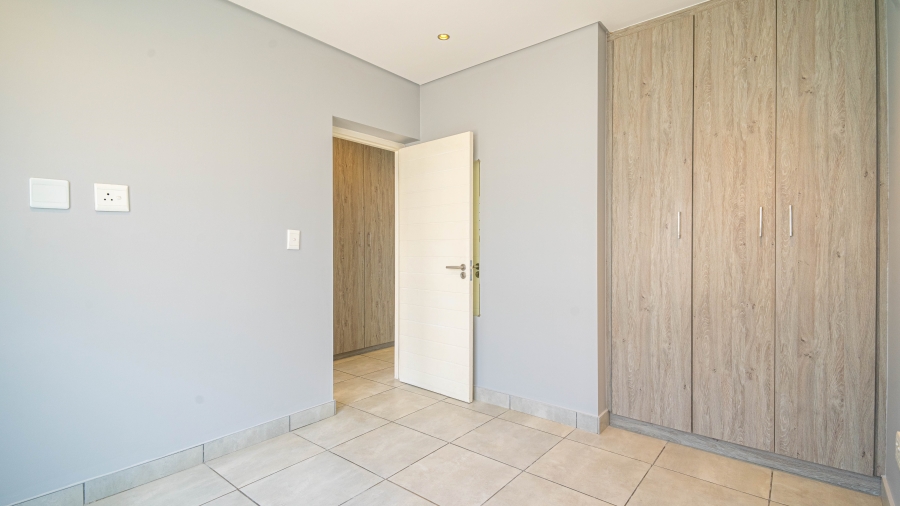 To Let 3 Bedroom Property for Rent in Broadacres Gauteng
