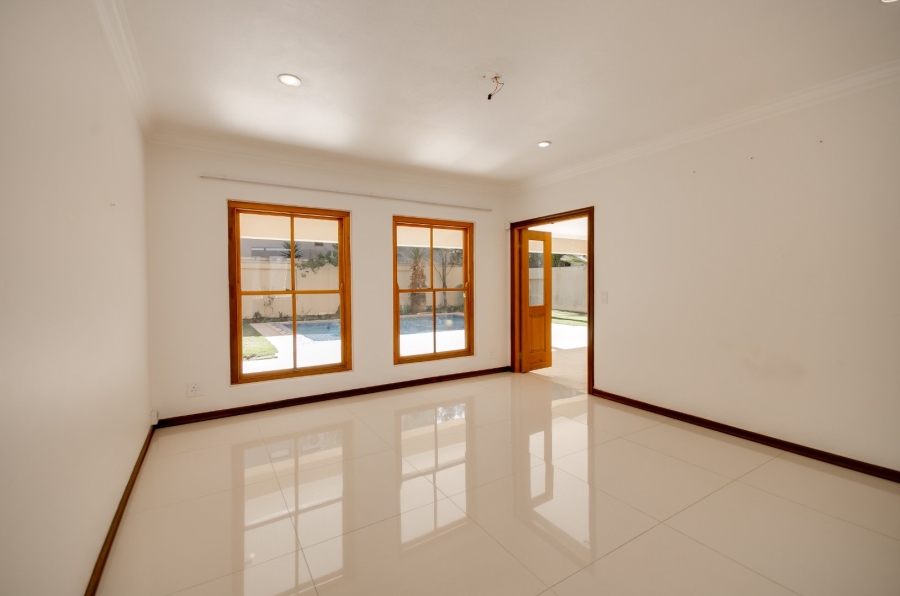 4 Bedroom Property for Sale in Dainfern Golf Estate Gauteng