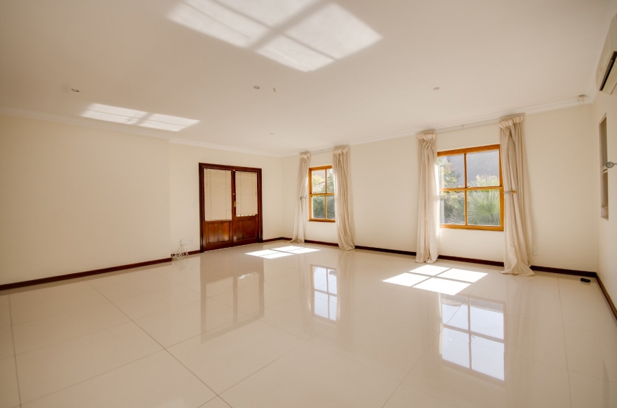 4 Bedroom Property for Sale in Dainfern Golf Estate Gauteng