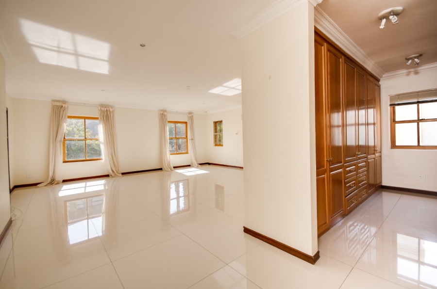 4 Bedroom Property for Sale in Dainfern Golf Estate Gauteng