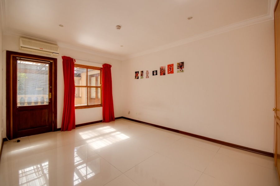 4 Bedroom Property for Sale in Dainfern Golf Estate Gauteng