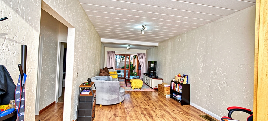 2 Bedroom Property for Sale in Douglasdale Gauteng