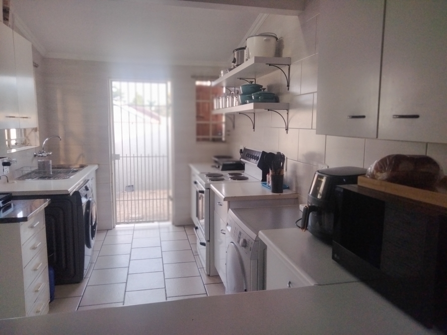 2 Bedroom Property for Sale in Sundowner Gauteng