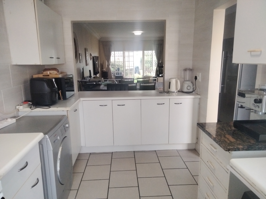 2 Bedroom Property for Sale in Sundowner Gauteng
