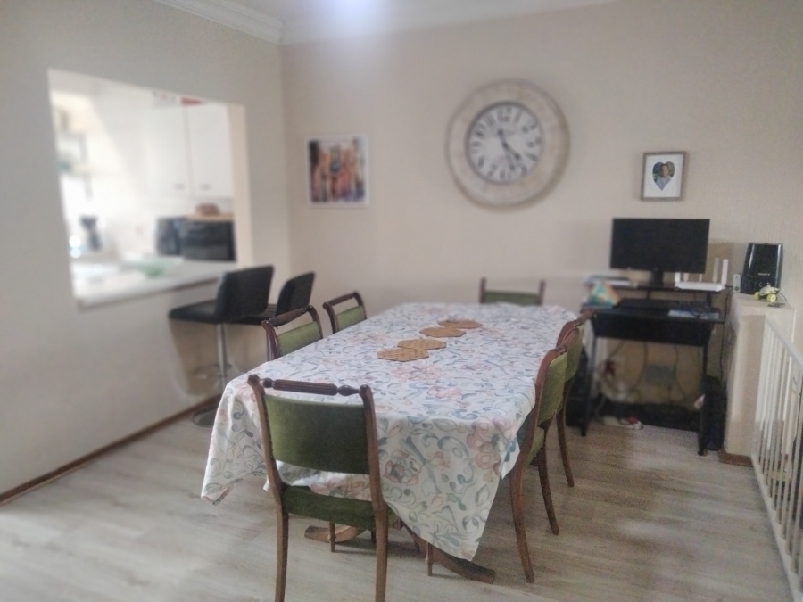 2 Bedroom Property for Sale in Sundowner Gauteng