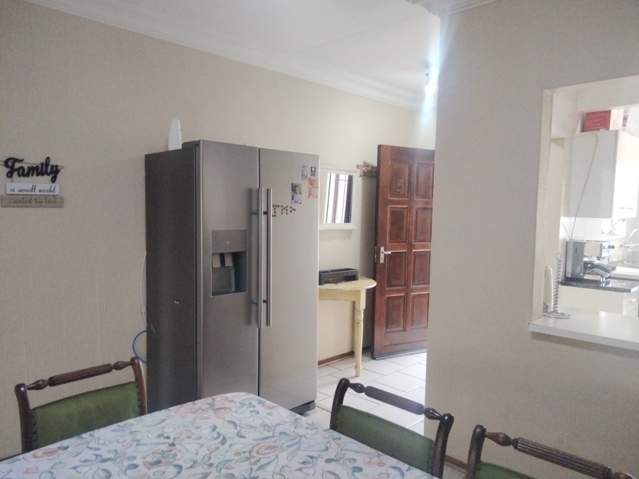 2 Bedroom Property for Sale in Sundowner Gauteng