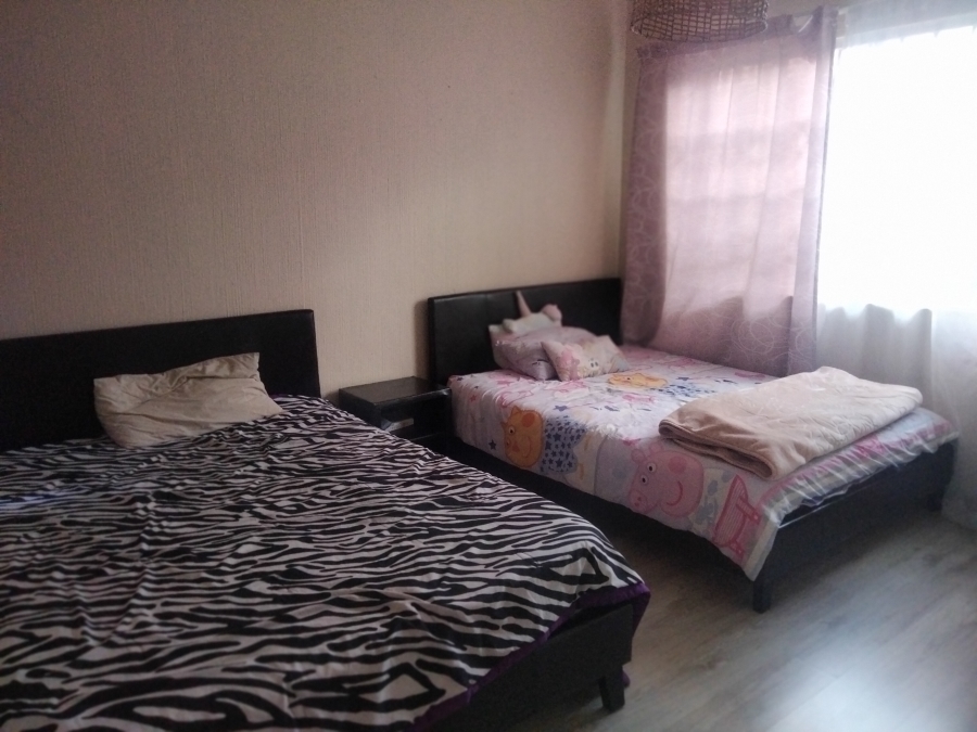 2 Bedroom Property for Sale in Sundowner Gauteng