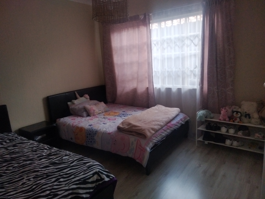 2 Bedroom Property for Sale in Sundowner Gauteng