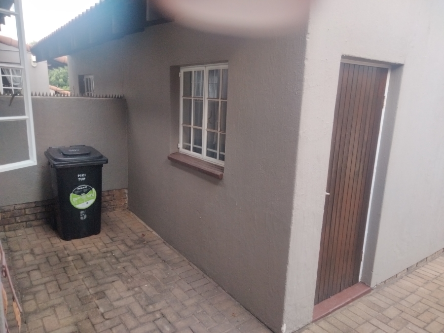 2 Bedroom Property for Sale in Sundowner Gauteng