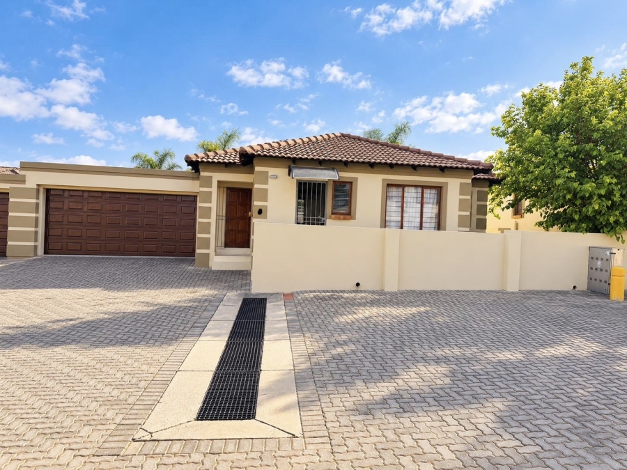 2 Bedroom Property for Sale in Arundo Estate Gauteng