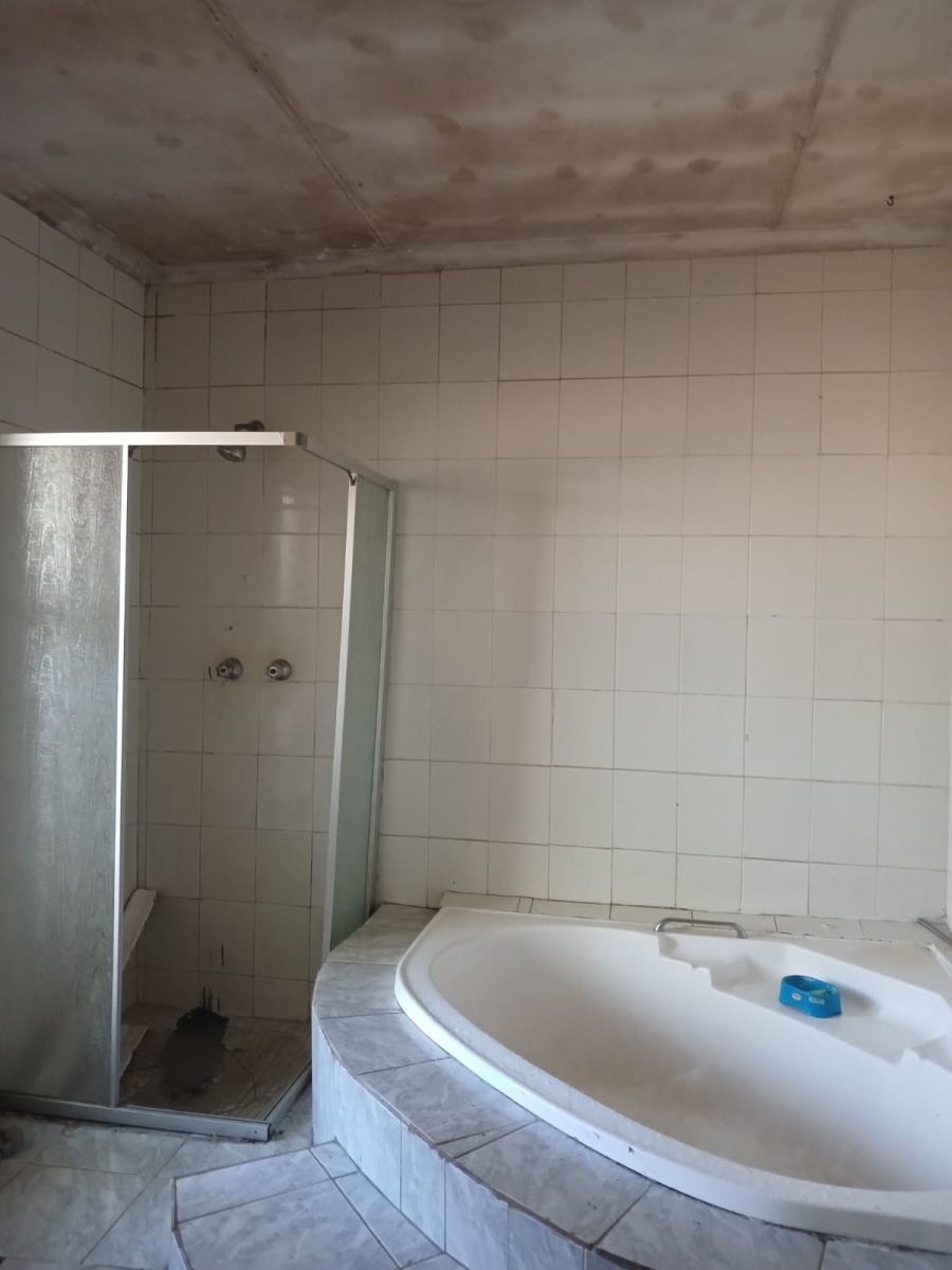 11 Bedroom Property for Sale in Vanderbijlpark CE 4 Gauteng