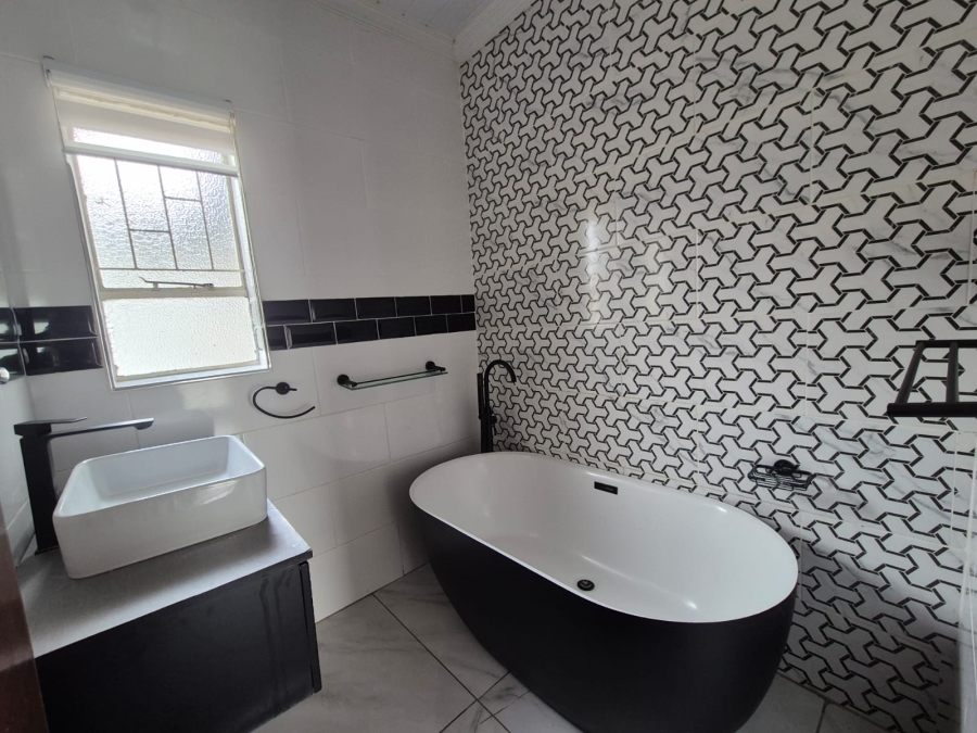 3 Bedroom Property for Sale in Vanderbijlpark SE 2 Gauteng