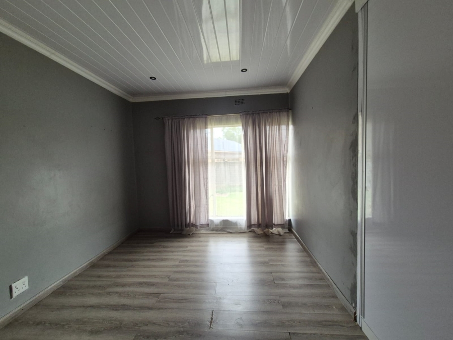 3 Bedroom Property for Sale in Vanderbijlpark SE 2 Gauteng