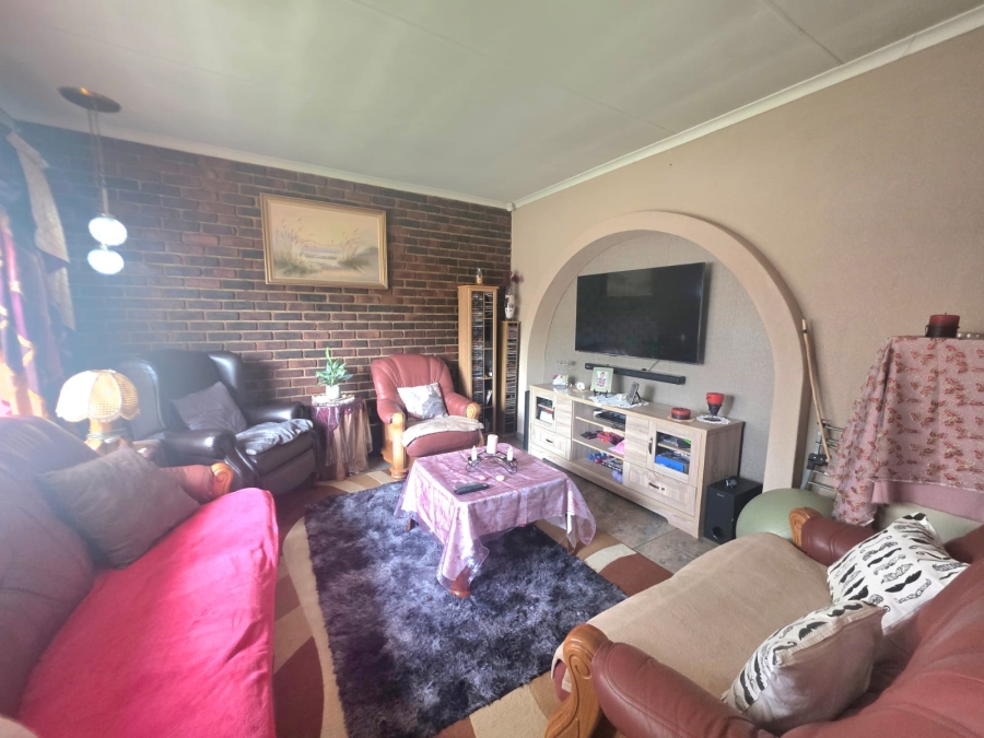4 Bedroom Property for Sale in Vanderbijlpark Sw 2 Gauteng