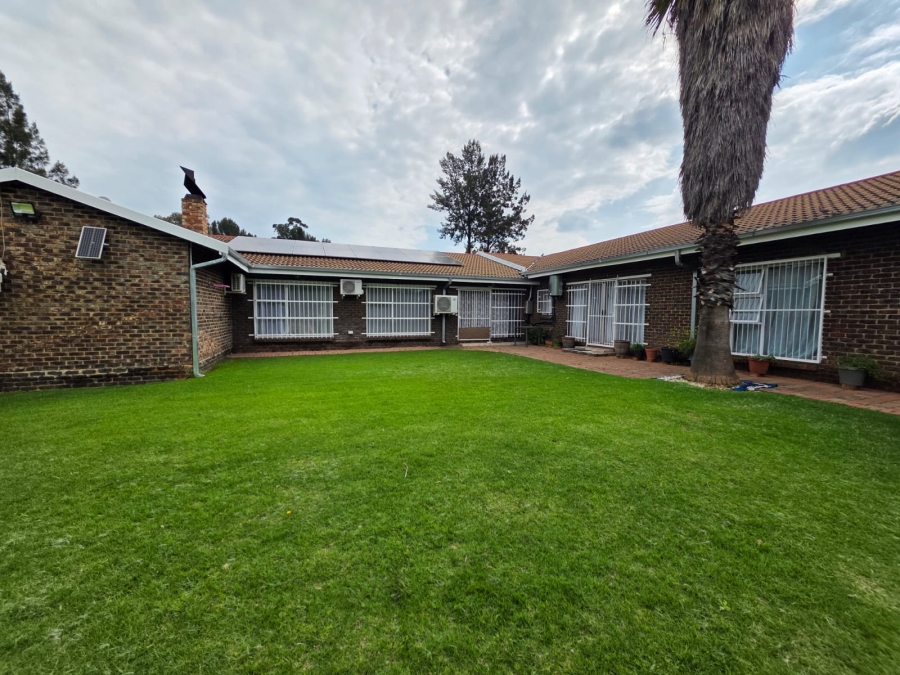 3 Bedroom Property for Sale in Kookrus Gauteng