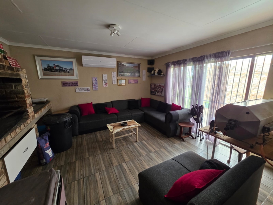 3 Bedroom Property for Sale in Kookrus Gauteng