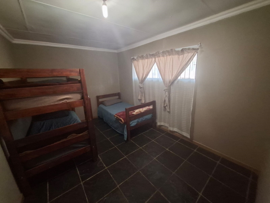 5 Bedroom Property for Sale in Amandasig Gauteng