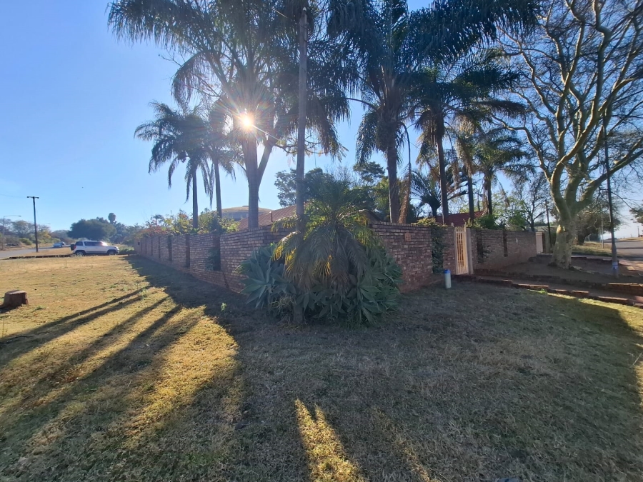 5 Bedroom Property for Sale in Amandasig Gauteng