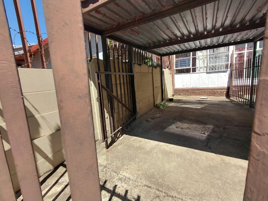 2 Bedroom Property for Sale in Brakpan Central Gauteng