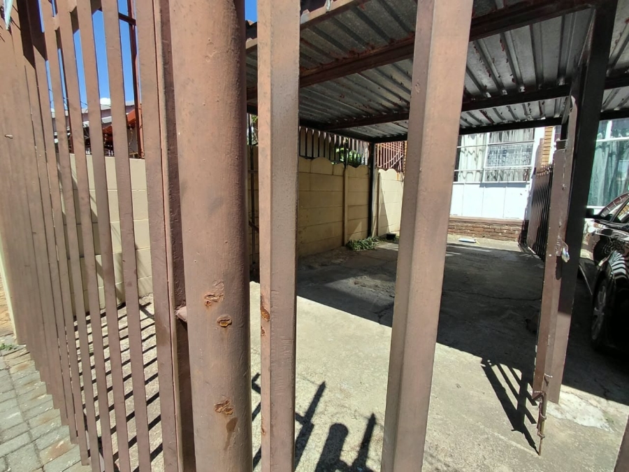 2 Bedroom Property for Sale in Brakpan Central Gauteng