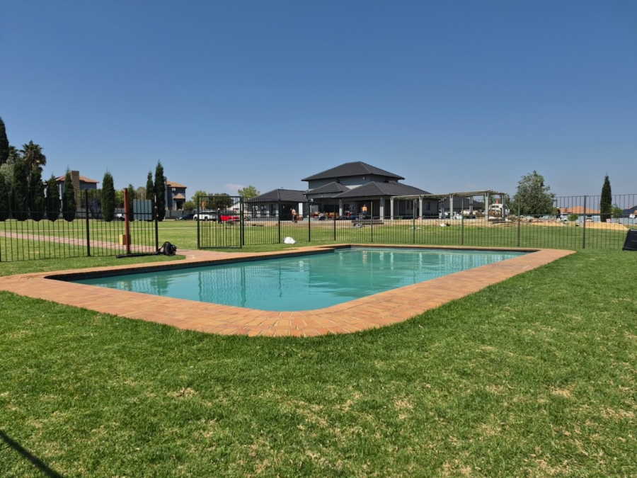 2 Bedroom Property for Sale in Parkrand Gauteng