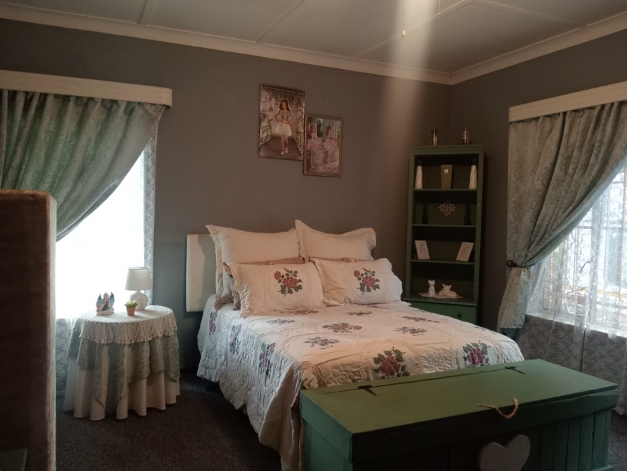 5 Bedroom Property for Sale in Birchleigh Gauteng