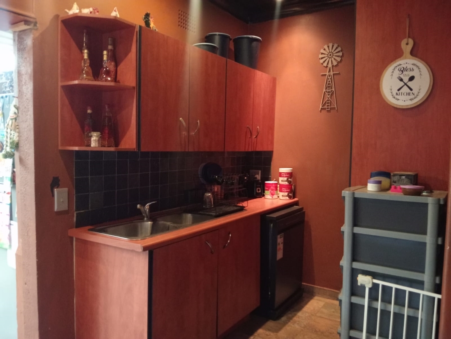 5 Bedroom Property for Sale in Birchleigh Gauteng