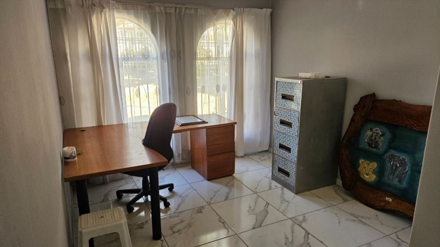 4 Bedroom Property for Sale in Birchleigh North Gauteng