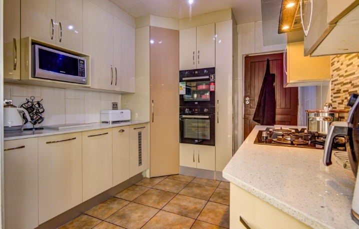 4 Bedroom Property for Sale in Allen Grove Gauteng
