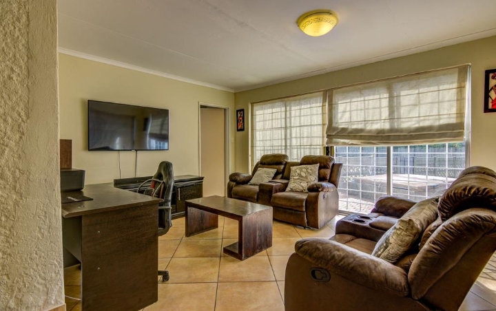 4 Bedroom Property for Sale in Allen Grove Gauteng