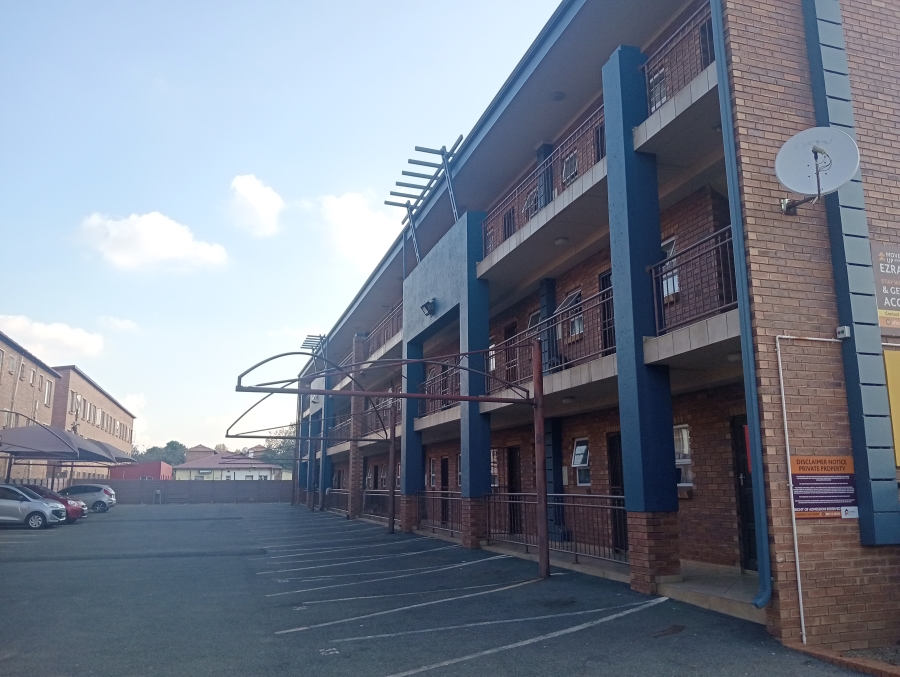 1 Bedroom Property for Sale in Kempton Park Ah Gauteng
