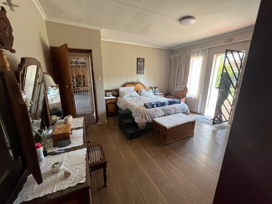 4 Bedroom Property for Sale in Brackendowns Gauteng