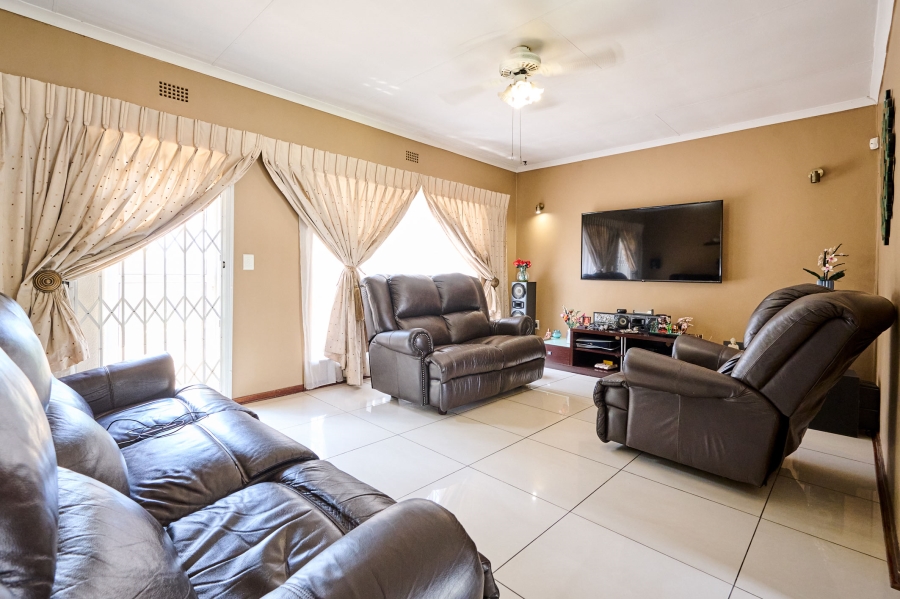 3 Bedroom Property for Sale in Noordwyk Gauteng