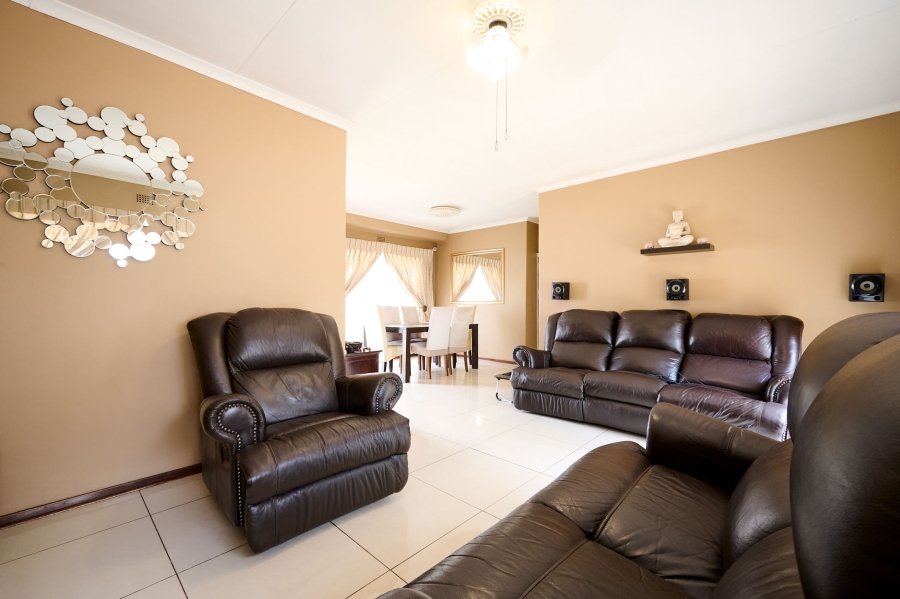 3 Bedroom Property for Sale in Noordwyk Gauteng