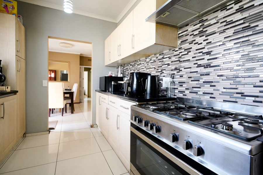 3 Bedroom Property for Sale in Noordwyk Gauteng