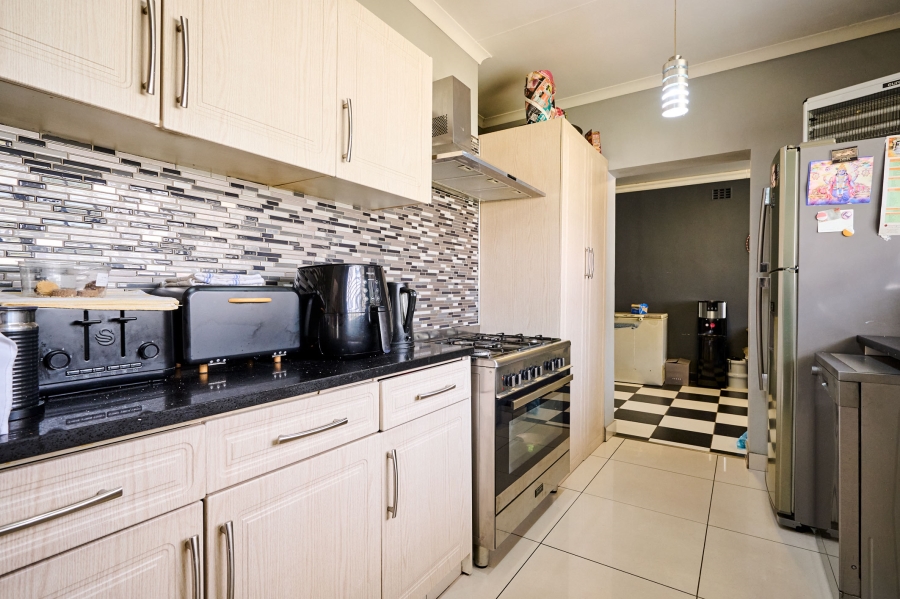 3 Bedroom Property for Sale in Noordwyk Gauteng