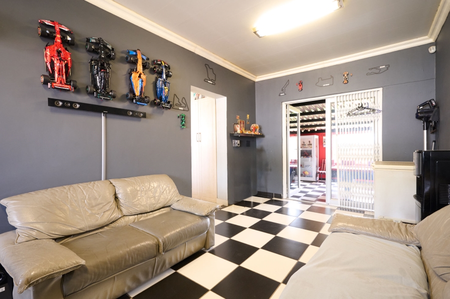 3 Bedroom Property for Sale in Noordwyk Gauteng