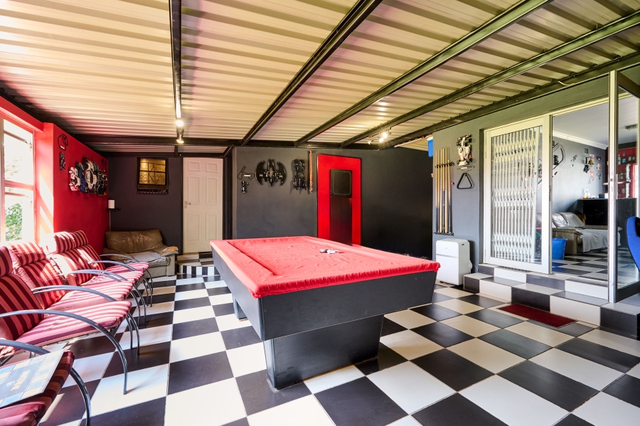 3 Bedroom Property for Sale in Noordwyk Gauteng