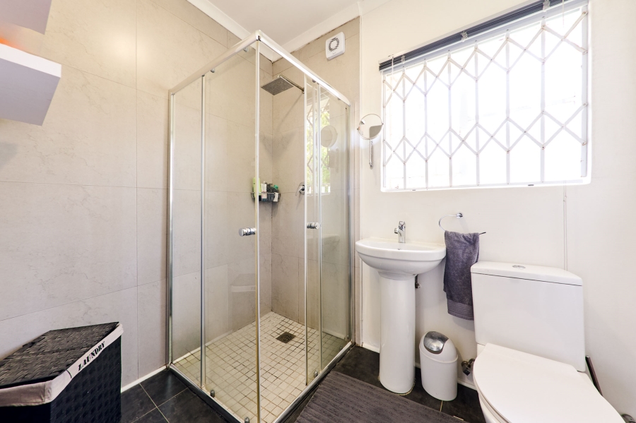 3 Bedroom Property for Sale in Noordwyk Gauteng