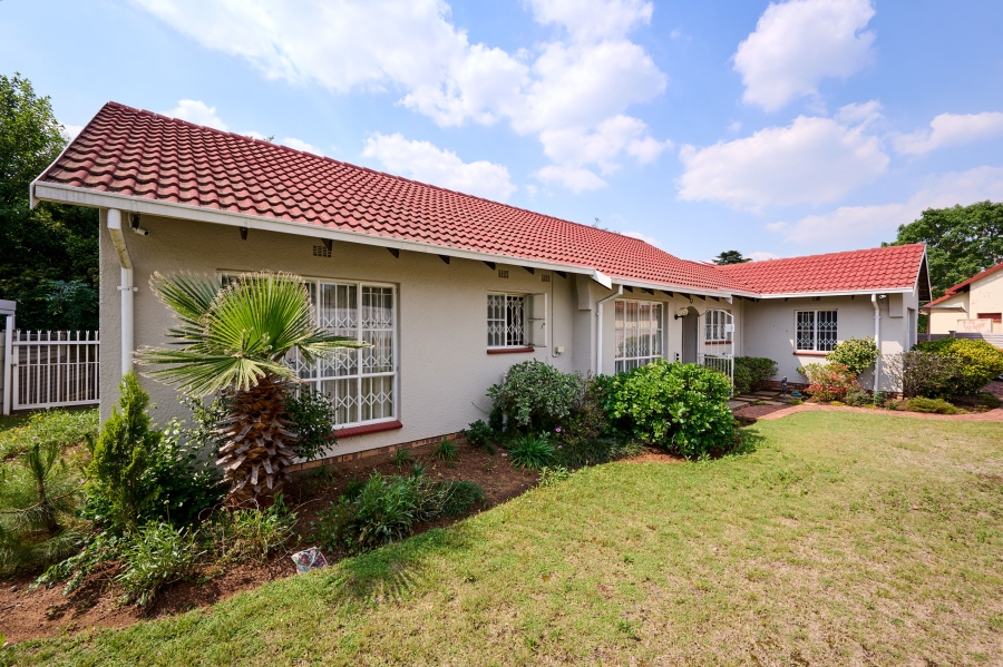 3 Bedroom Property for Sale in Noordwyk Gauteng