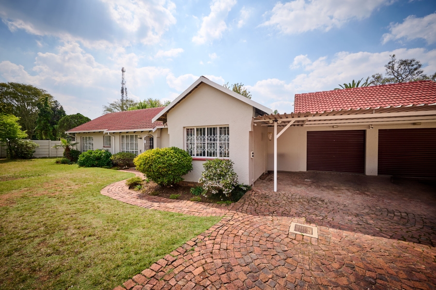3 Bedroom Property for Sale in Noordwyk Gauteng