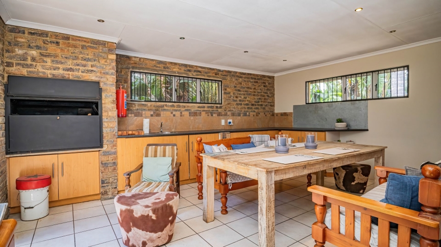 3 Bedroom Property for Sale in Garsfontein Gauteng