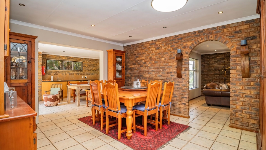 3 Bedroom Property for Sale in Garsfontein Gauteng