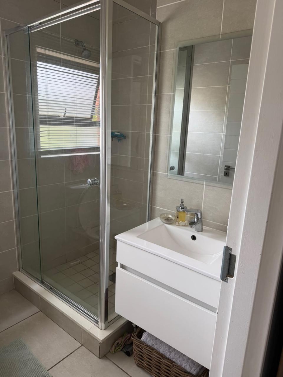 To Let 1 Bedroom Property for Rent in Linbro Park Gauteng